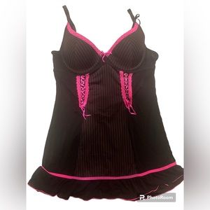 Nature Intimates black and pink Lingerie
